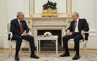 Nikol Pashinyan, Vladimir Putin meet in Moscow
