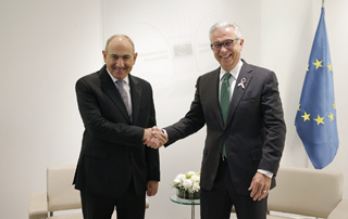 The Prime Minister of Armenia meets with the President of the PACE 