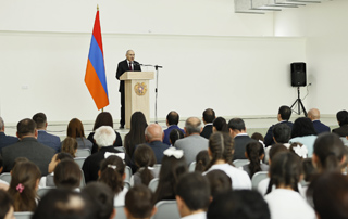 The Prime Minister gets acquainted with the implemented and ongoing programs in Aragatsotn and Shirak regions