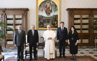 Rencontre du Premier ministre Nikol Pashinyan avec Sa Sainteté le Pape Léon XIV