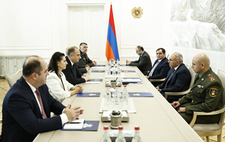 Վարչապետն ընդունել է Վրաստանի պաշտպանության նախարարին