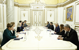 The Prime Minister receives US Deputy Secretary of State

