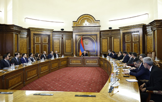 The Prime Minister chairs discussion on issues related to promoting efficiency in the public administration system