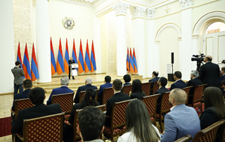 “Education is the only way to overcome the challenge, that is, to make life more manageable.” The Prime Minister presents the annual educational awards in the IT sector