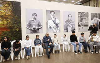 Nikol Pashinyan meets with the participants of the final round of the “Prime Minister’s Cup” school swimming tournament