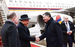 The Prime Minister arrives in Moscow