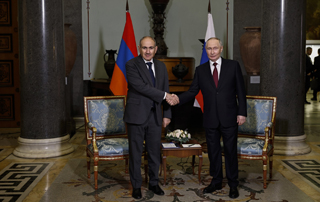 
Prime Minister of the Republic of Armenia and the President of the Russian Federation meet in St. Petersburg
