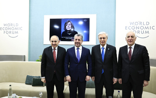 Br&egrave;ves rencontres du Premier ministre &agrave; Davos