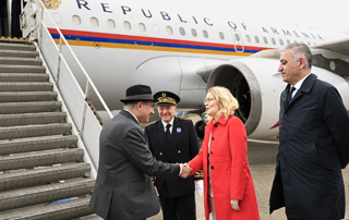 Վարչապետը ժամանել է Ստրասբուրգ