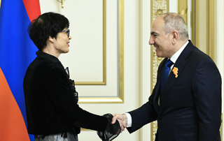 The Prime Minister receives delegation of EU Enlargement Commissioner