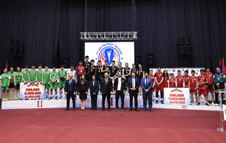We have set a goal to build 100 combined playgrounds in the republic. The Prime Minister watched the final match of the &ldquo;School Basketball League&rdquo; sports games