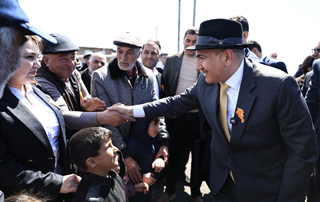 The Prime Minister gets acquainted with the programs implemented in Aragatsotn and Shirak regions