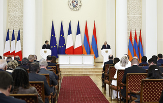 Nikol Pashinyan et Emmanuel Macron ont fait des d&eacute;clarations