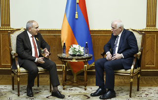 Prime Minister Pashinyan meets with President Khachaturyan 

