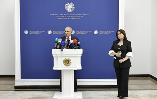 Prime Minister Nikol Pashinyan answers journalists' questions