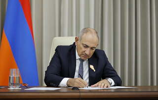 Le Premier ministre de la R&eacute;publique d&rsquo;Arm&eacute;nie, Nikol Pashinyan, a sign&eacute; le d&eacute;cret portant sur la d&eacute;mission du Gouvernement 