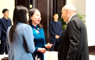 The Prime Minister meets with Vietnamese Vice President 