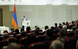Мы должны сформировать дорожную карту реформ водного сектора: премьер-министр принял участие в мероприятии по вопросам водного сектора
