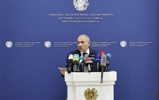 Prime Minister Nikol Pashinyan answers journalists' questions