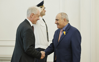 Le Premier ministre a re&ccedil;u Gert Jan Koopman, directeur g&eacute;n&eacute;ral de la direction g&eacute;n&eacute;rale du voisinage et des n&eacute;gociations d&rsquo;&eacute;largissement de la Commission europ&eacute;enne