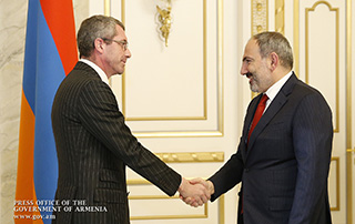 Nikol Pashinyan a reçu Frank Engel