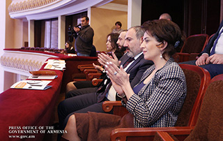 Никол Пашинян и Анна Акопян присутствовали на церемонии открытия 10-го Фестиваля армянского композиторского искусства