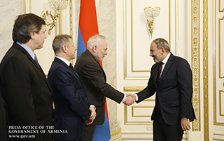 Nikol Pashinyan receives OSCE Minsk Group Co-chairs