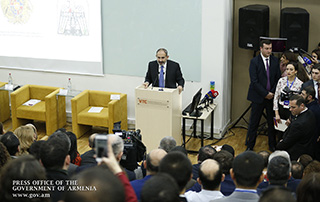 «Je suis persuadé que le miracle économique arménien succédera au miracle politique arménien»; Nikol Pashinyan au Forum économique de Vanadzor