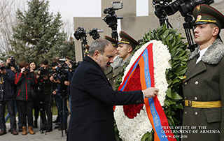 “The negotiation process needs to be continued, but as long as the conflict has not been settled yet, we should be prepared for any development” - PM Visits Yerablur Military Pantheon

