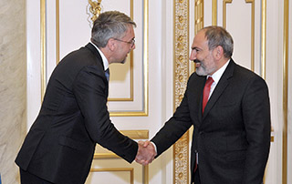 
Le Premier ministre Nikol Pashinyan a reçu  le ministre de la Défense de la République tchèque  
