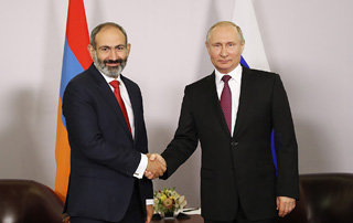 Nikol Pashinyan, Vladimir Putin meet in Sochi