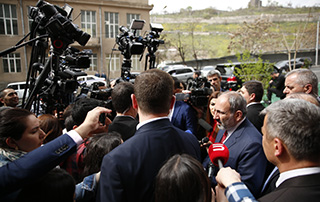 Премьер-министр коснулся переговорного процесса вокруг урегулирования нагорно-карабахского конфликта