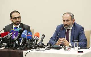 La Conférence de presse du Premier ministre Nikol Pashinyan à Stepanakert