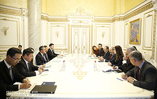 «Armenian society enthusiastic about the positive dynamics of relationship between Armenia and China» - RA Prime Minister Receives PRC Foreign Minister