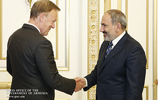 Le Premier ministre de la République d’Arménie et le Vice-Président du Bundestag ont discuté d'un certain nombre de questions d'intérêt bilatéral