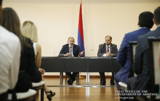 Nikol Pashinyan: « Le ministère de  l'Education, des Sciences, de la Culture et des Sports  devrait  œuvrer à la formation de l'image du citoyen de la République d'Arménie »  