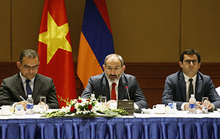 Премьер-министр обсудил с вьетнамскими предпринимателями возможности реализации различных инвестиционных программ в Армении