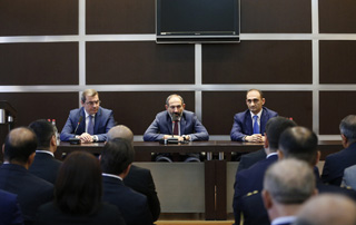 Nikol Pashinyan tasks SRC not to hamper business activities and continue curbing the shadow economy