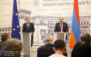 Премьер-министр Армении и председатель Европейского совета выступили с заявлениями для представителей СМИ по итогам двусторонних переговоров