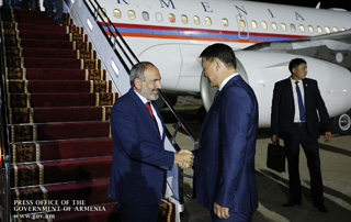 Никол Пашинян с рабочим визитом прибыл в Кыргызстан
