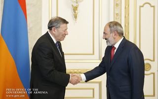 Премьер-министр Армении и глава МИД Уругвая обсудили вопросы развития сотрудничества