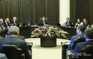La conclusion de l'équipe  d'experts internationaux sur la mine d'Amoulsar a été présentées à la séance  du gouvernement