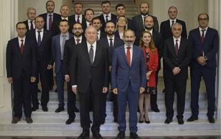 Cabinet members sworn in at Presidential Palace