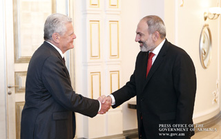 Le Premier ministre Nikol Pashinyan a rencontré l’ancien  Président d'Allemagne Joachim Gauck