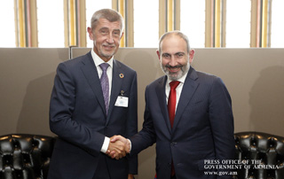 Les Premiers ministres d'Arménie et de la République Tchèque ont discuté des questions liées à la  coopération bilatérale
