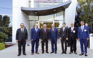 Nikol Pashinyan meets with Synopsys executives to discuss cooperation prospects