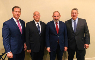 Премьер-министр в Нью-Йорке провел встречу с руководством Армянской ассамблеи Америки