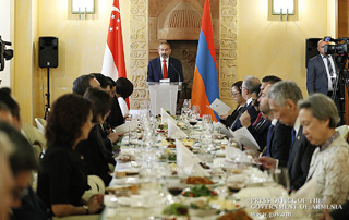 Official dinner on behalf of Prime Minister Nikol Pashinyan and Mrs. Anna Hakobyan offered in honor of Singapore Prime Minister Lee Hsien Loong and his spouse Ho Ching