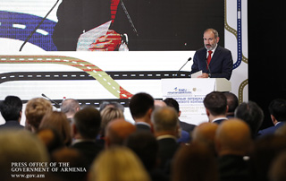 Армения готова приложить все усилия по обеспечению доступа к новым рынкам: премьер-министр присутствовал на открытии международного форума “Транзитный потенциал Евразийского континента”