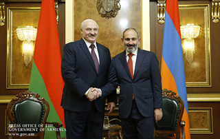 « La Biélorussie est notre partenaire important et nous travaillons de manière très productive »;  Nikol Pashinyan a rencontré Alexandre Loukachenko
